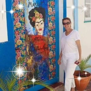 Meet your Posher, Ana